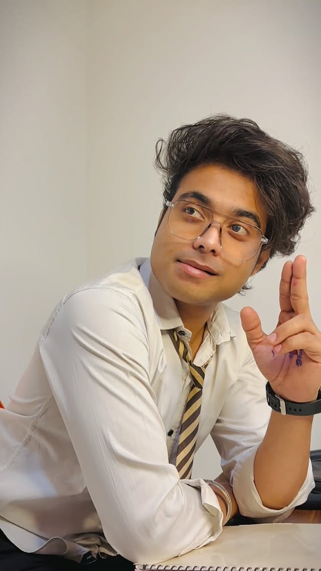 Aapko school me kisine propose kiya tha?😌💕😂
.
.
.
.
[school, school life, school time, school days, viral, viral shorts, trending, trending shorts, shorts video, for you page, fun, crush, love, love story, love story song, romantic, romantic songs, relatable, relatable video, mohit thareja]
#relatable #lovers #schoollife #ᴛʀᴇɴᴅɪɴɢɴᴏᴡ #mohitthareja
