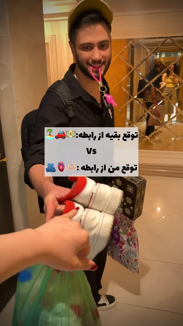 اخه من دختر کوچولوشم🥹🤷🏻‍♀️❤️

@allii_rz 
@zahra.shiri77z