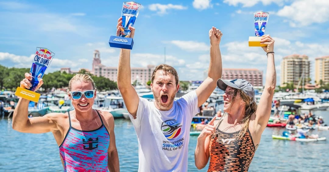 Three American divers. Three medals. All on home soil. 🇺🇸Congratulations to Lisa, James and Kaylea for earning their spots on the @redbullcliffdiving podium in Tampa this weekend!Women’s🥇 @kayleazoe 🥉 @lisafaulkner100 Men’s🥇 @jamesdlich 📸 @rominaamatophoto / Red Bull Content Pool by @usa_diving