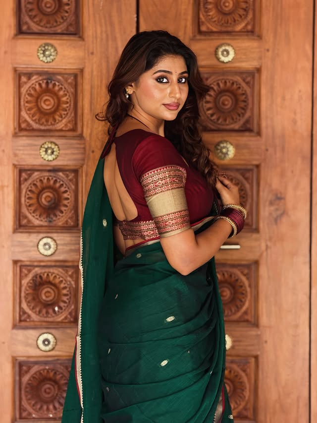 ✨Saree @devika_textiles by @moni.ka_singh
