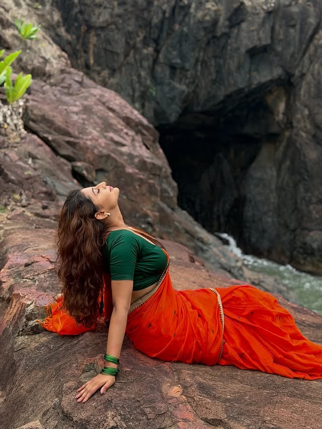 Wearing @devika_textiles ✨🙏🏻 by @moni.ka_singh