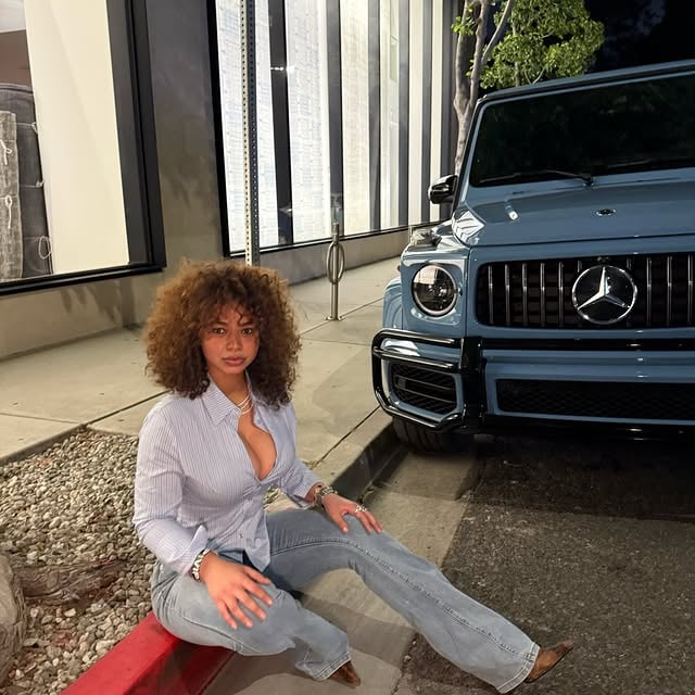 Wearing @FashionNova • late night on my Bob Ross by @westbrooks.crystal
