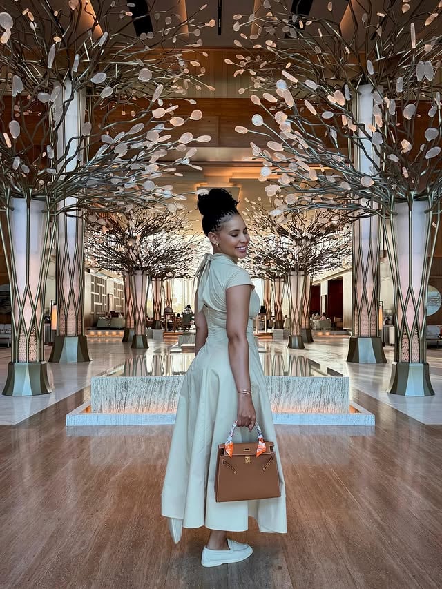 Steady 🦋 by @thuliphongolo