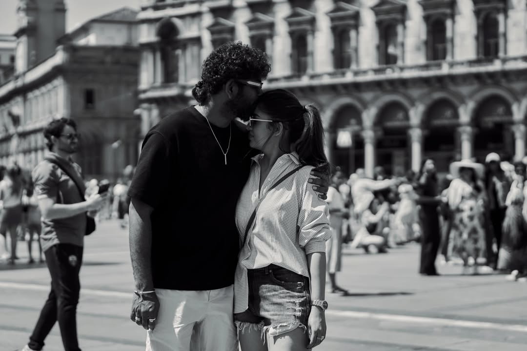 A life filled with abundant love, and a love filled with a lot of life ❤️❤️❤️❤️ Happy Anniversary ❤️❤️❤️ @nayanthara #Uyir #Ulag ❤️❤️❤️