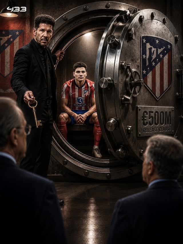 🚨 𝐁𝐑𝐄𝐀𝐊𝐈𝐍𝐆: Atlético have made their position clear: it will take €𝟓𝟎𝟎 𝐌𝐈𝐋𝐋𝐈𝐎𝐍 to sign Julián Alvarez.

Real Madrid are 𝐍𝐎𝐓 expected to return with an improved offer, reports @guillermorai_ 👀