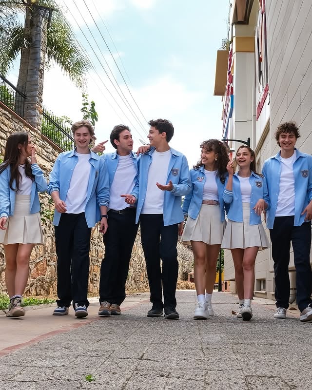 #Daha17 setinden en tatlı kareler geldi! 🥳

#Daha17 yeni bölümleriyle her pazar sadece 20.00’de #KanalD’de!

@kanald @pastelfilmtv